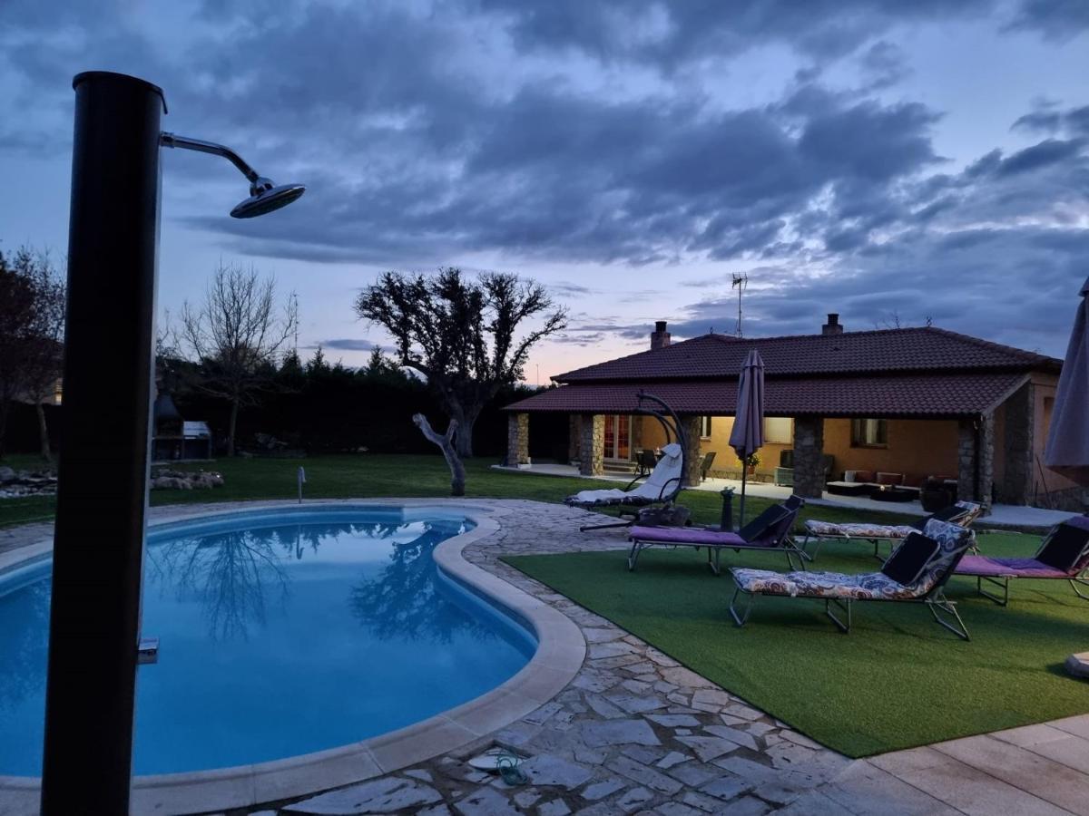 Villa Pancorbo Velayos Extérieur photo